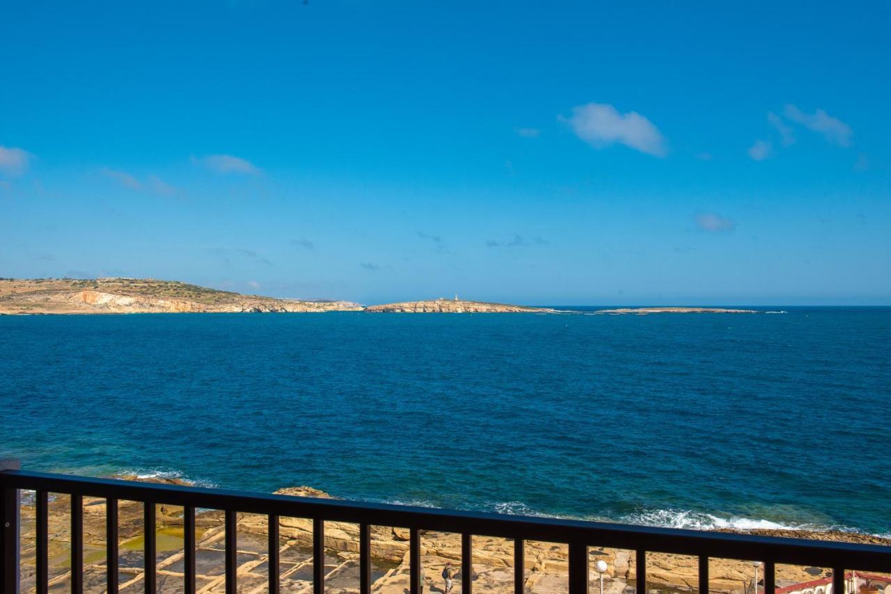 Islet Promenade Seafront 1 Bedroom Apartment With Sea View Balcony By Getawaysmalta خليج سانت بول المظهر الخارجي الصورة