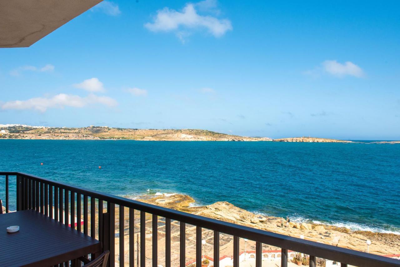 Islet Promenade Seafront 1 Bedroom Apartment With Sea View Balcony By Getawaysmalta خليج سانت بول المظهر الخارجي الصورة