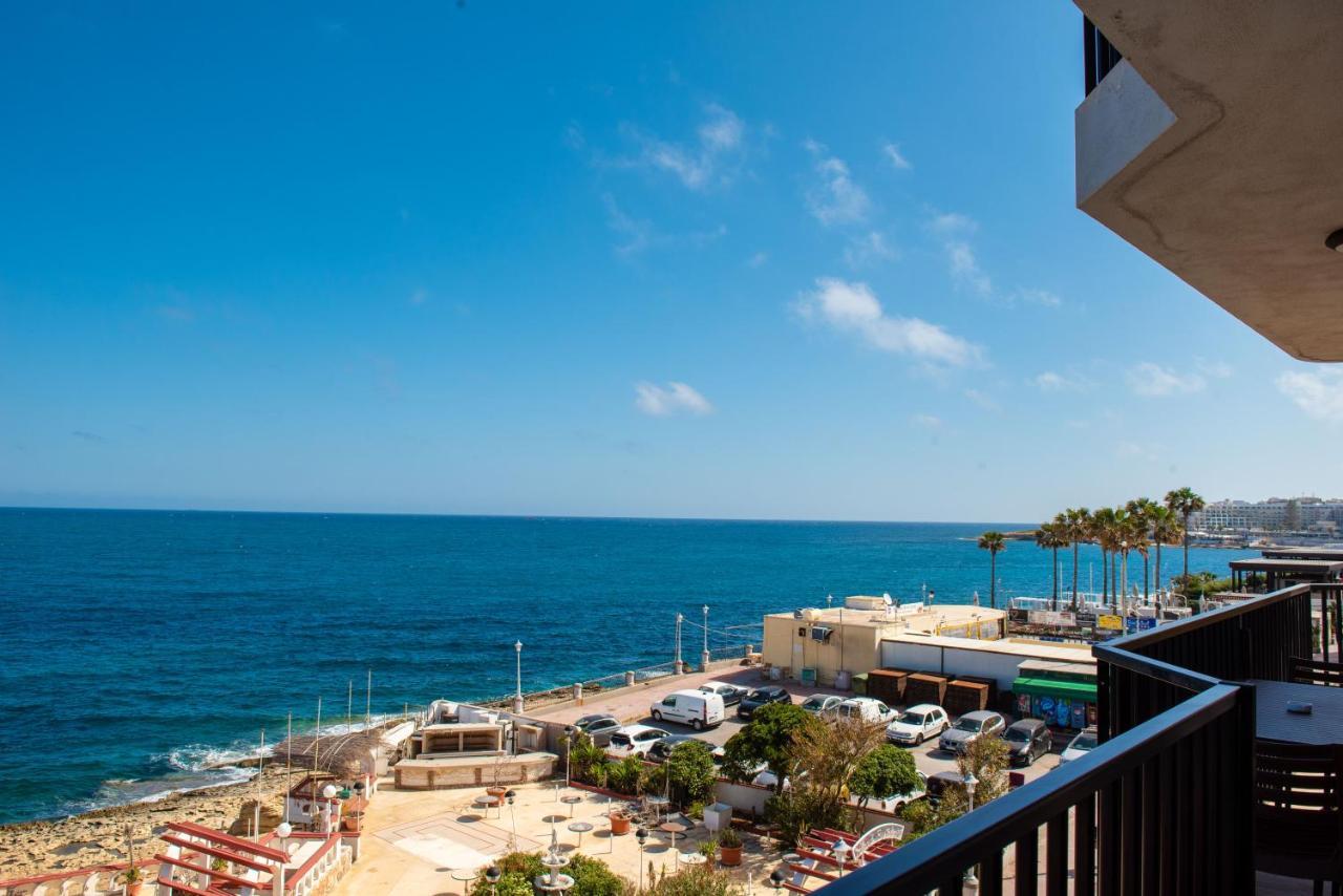 Islet Promenade Seafront 1 Bedroom Apartment With Sea View Balcony By Getawaysmalta خليج سانت بول المظهر الخارجي الصورة