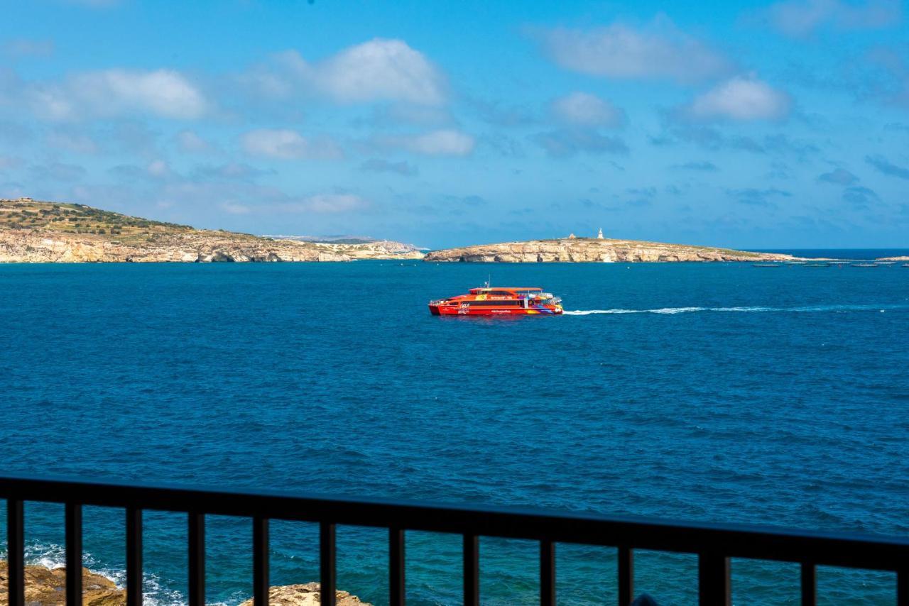 Islet Promenade Seafront 1 Bedroom Apartment With Sea View Balcony By Getawaysmalta خليج سانت بول المظهر الخارجي الصورة
