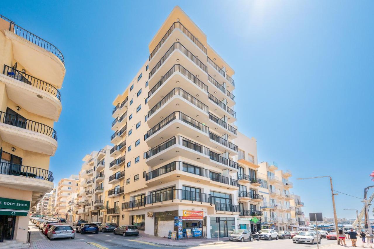 Islet Promenade Seafront 1 Bedroom Apartment With Sea View Balcony By Getawaysmalta خليج سانت بول المظهر الخارجي الصورة